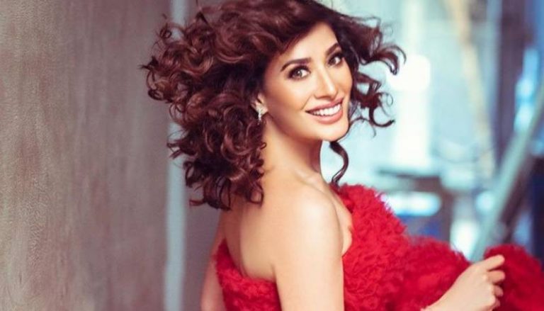 Mehwish Hayat shares Hadith after her lookalike’s leaked video goes viral
