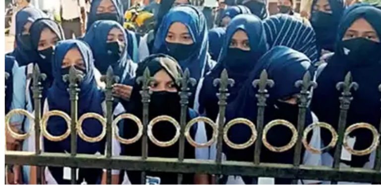بھارت: مدھیہ پردیش میں بھی تعلیمی اداروں میں حجاب پر پابندی